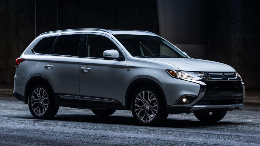  Mitsubishi Outlander GT 2016 года  (фото 43 из 56)